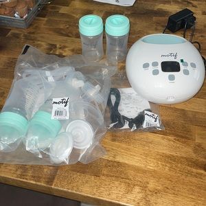 Motif Luna double pump